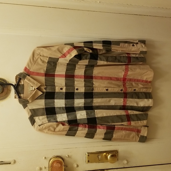🆕 Burberry iconic  shirt price firm! - Picture 3 of 11
